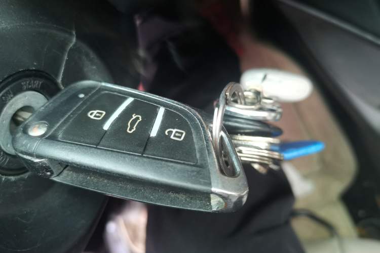 Used Toyota Yaris 2011 1.6E Automatic Charm Edition Vehicle Key