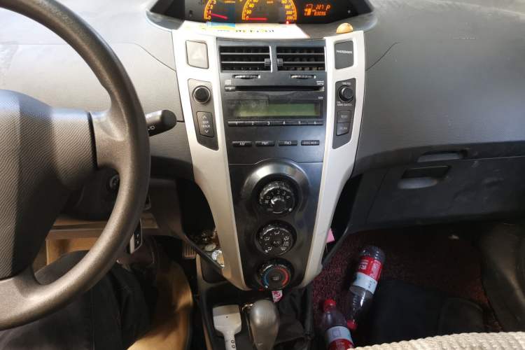 Used Toyota Yaris 2011 1.6G Automatic Xuan Dong Edition Audio And AC Panel