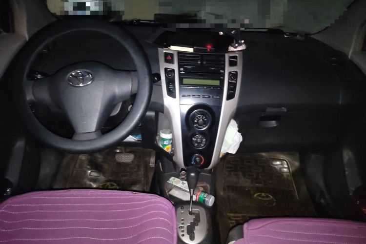 Used Toyota Yaris 2011 1.6G Automatic Xuan Dong Edition Center Console