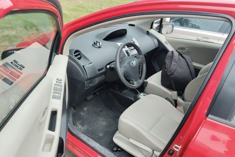 Used Toyota Yaris 2011 1.6E Automatic Charm Edition Driver Seat