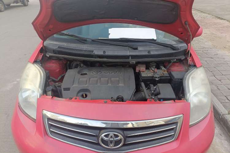 Used Toyota Yaris 2011 1.6E Automatic Charm Edition Engine Bay