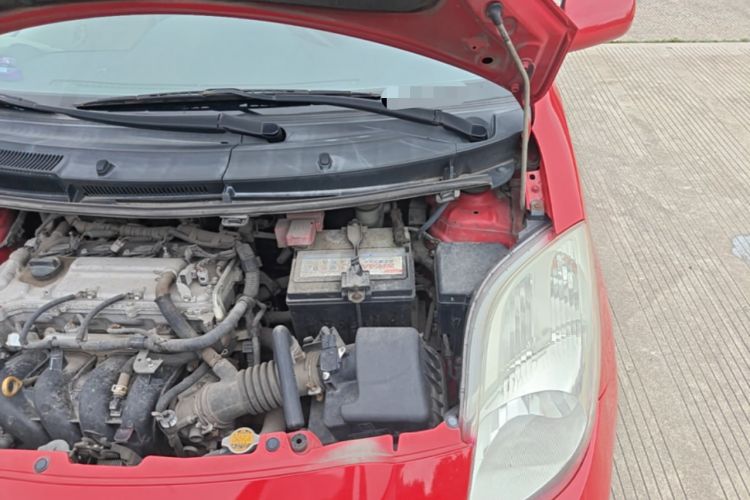 Used Toyota Yaris 2011 1.6E Automatic Charm Edition Engine Bay Left