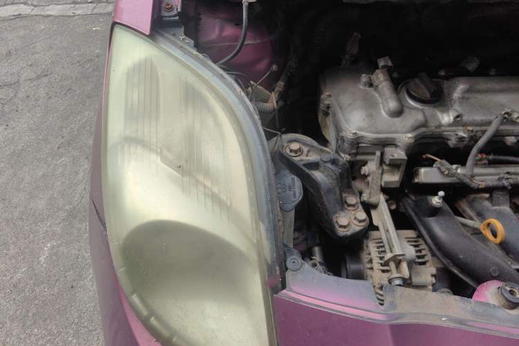 Used Toyota Yaris 2011 1.6E Automatic Charm Edition Engine Bay Right