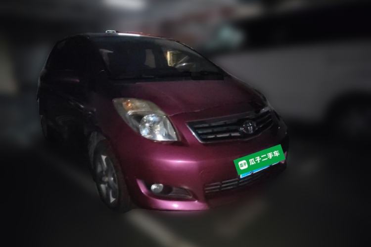 Used Toyota Yaris 2011 1.6G Automatic Xuan Dong Edition Front Right 45 Deg