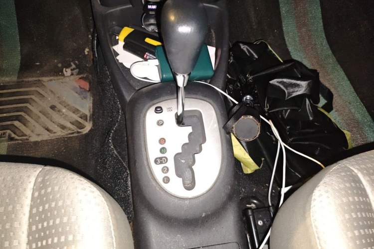 Used Toyota Yaris 2011 1.6E Automatic Charm Edition Gear Lever