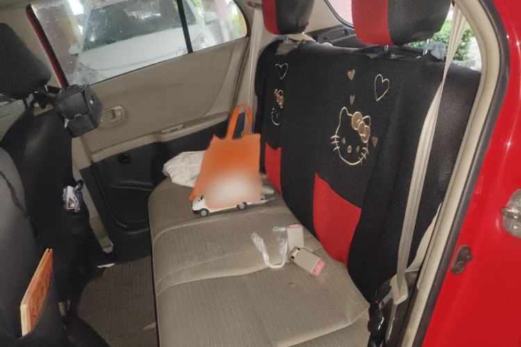Used Toyota Yaris 2011 1.6E Automatic Charm Edition Interior 4