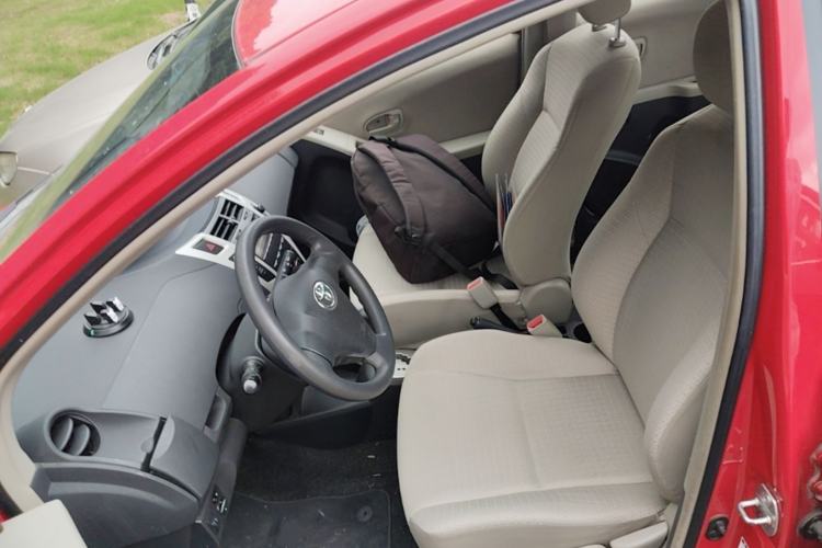 Used Toyota Yaris 2011 1.6E Automatic Charm Edition Left Front Seat