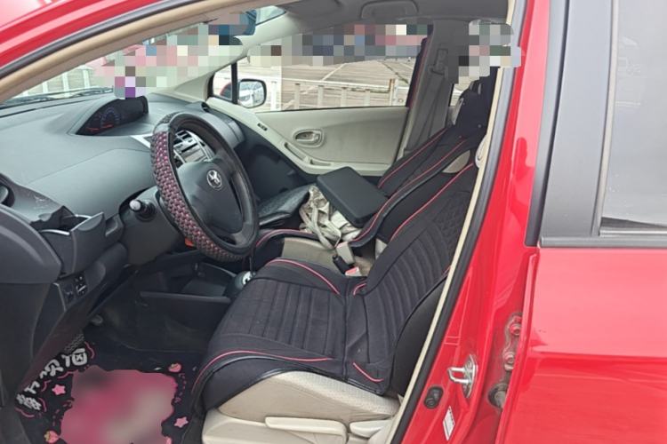 Used Toyota Yaris 2011 1.6E Automatic Charm Edition Left Front Seat