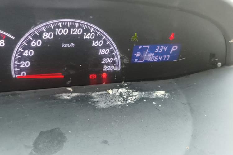 Used Toyota Yaris 2011 1.6E Automatic Charm Edition Odometer Close Up