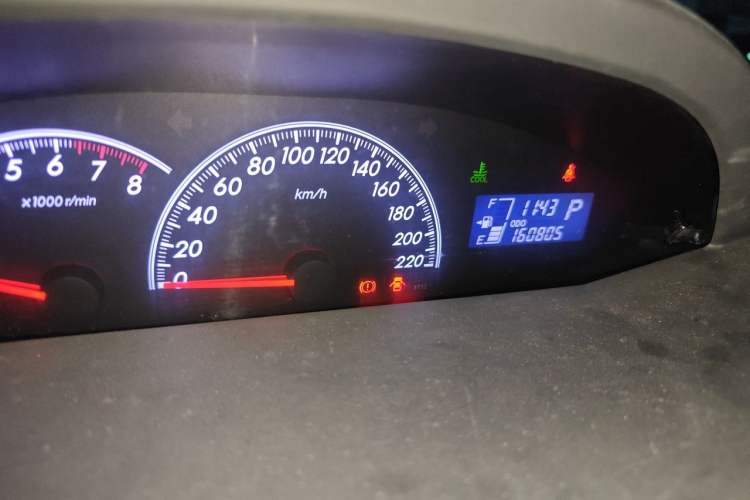 Used Toyota Yaris 2011 1.6E Automatic Charm Edition Odometer Close Up