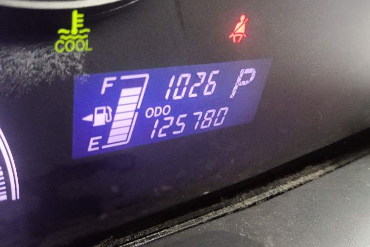 Used Toyota Yaris 2011 1.6E Automatic Charm Edition Odometer Close Up