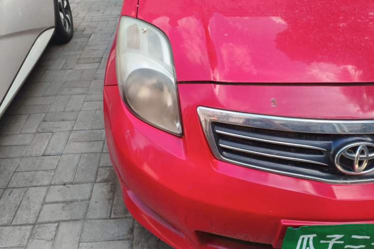 Used Toyota Yaris 2011 1.6E Automatic Charm Edition Right Front Headlight