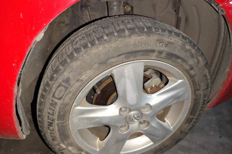 Used Toyota Yaris 2011 1.6E Automatic Charm Edition Right Front Wheel Hub