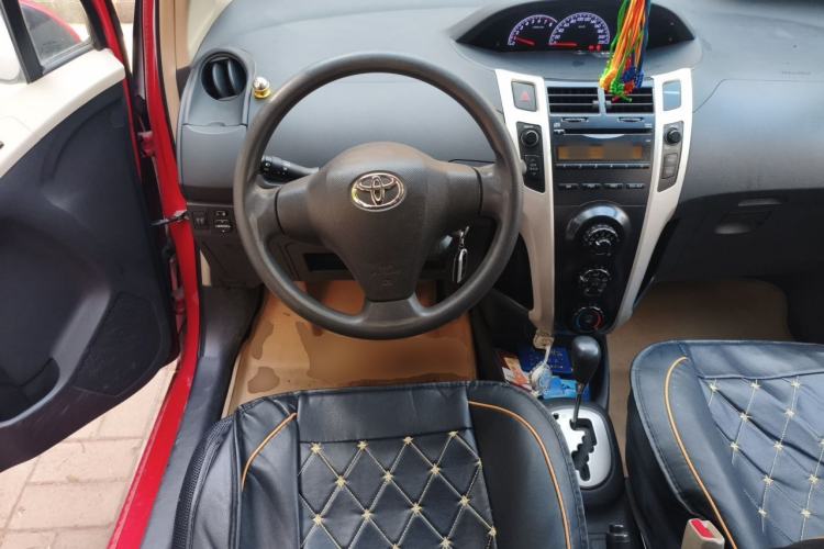 Used Toyota Yaris 2011 1.6E Automatic Charm Edition Steering Wheel