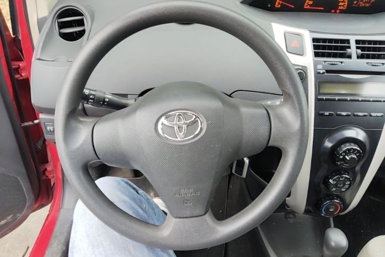 Used Toyota Yaris 2011 1.6E Automatic Charm Edition Steering Wheel