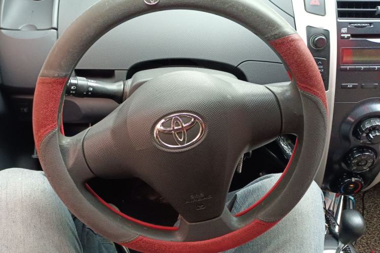 Used Toyota Yaris 2011 1.6E Automatic Charm Edition Steering Wheel