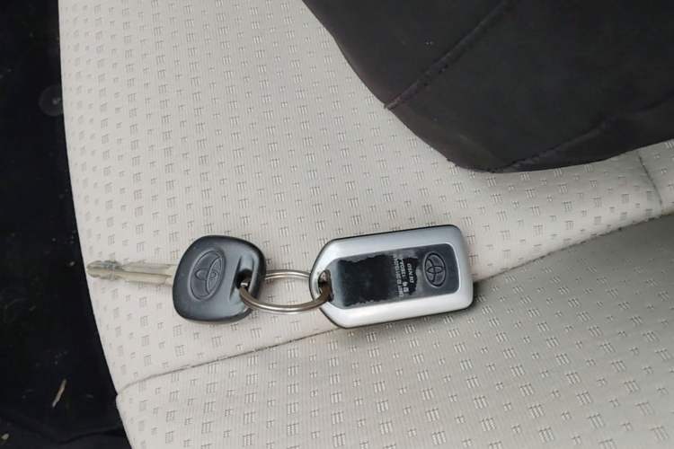 Used Toyota Yaris 2011 1.6E Automatic Charm Edition Vehicle Key