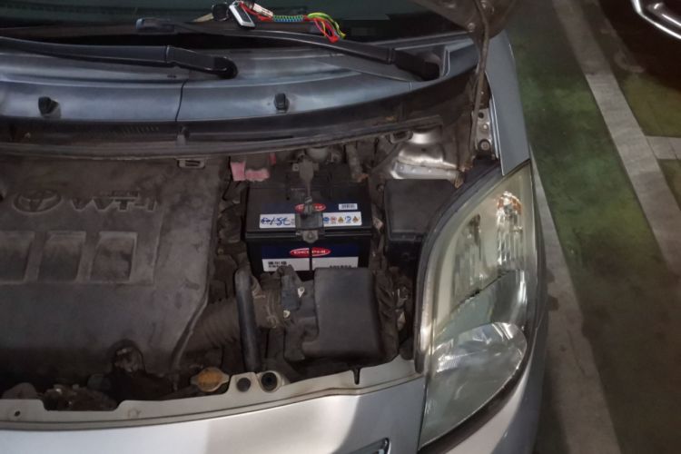 Used Toyota Yaris 2011 1.6E Automatic Charm Edition Engine Bay Left