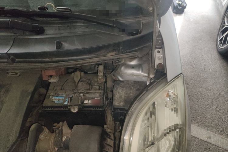Used Toyota Yaris 2011 1.6E Automatic Charm Edition Engine Bay Left