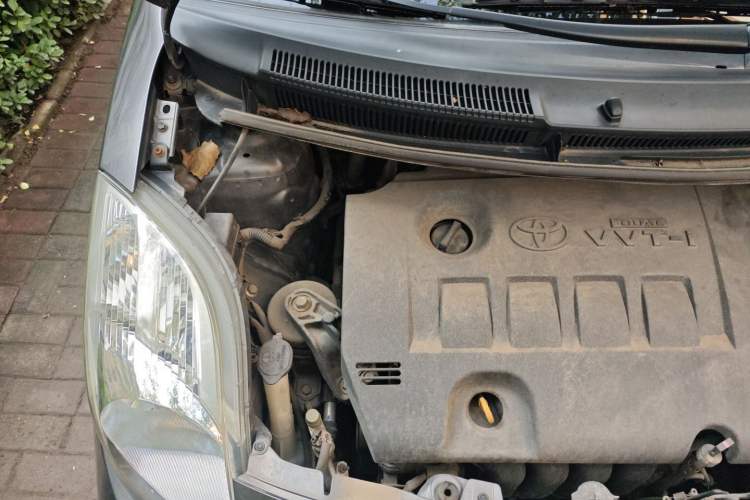 Used Toyota Yaris 2011 1.6G Automatic Xuan Dong Edition Engine Bay Right
