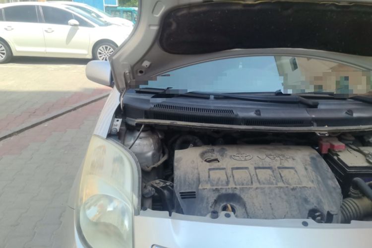 Used Toyota Yaris 2011 1.6E Automatic Charm Edition Engine Bay Right