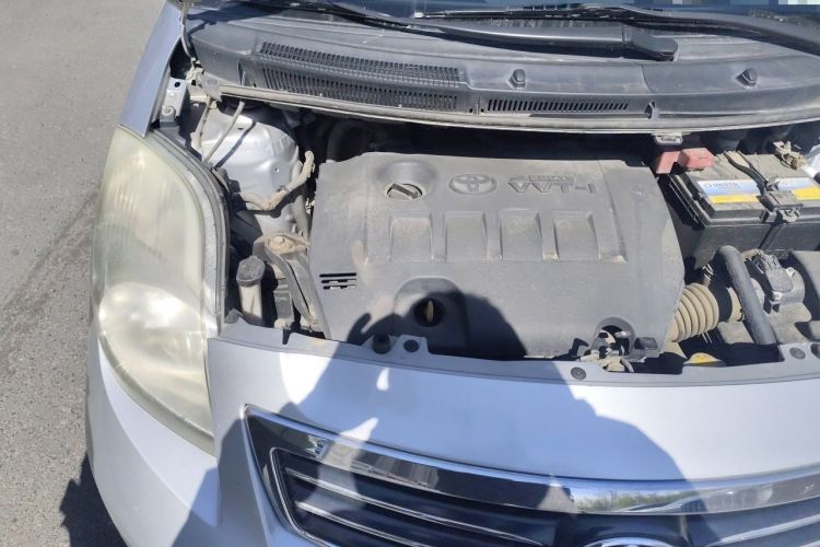 Used Toyota Yaris 2011 1.6E Automatic Charm Edition Engine Bay Right