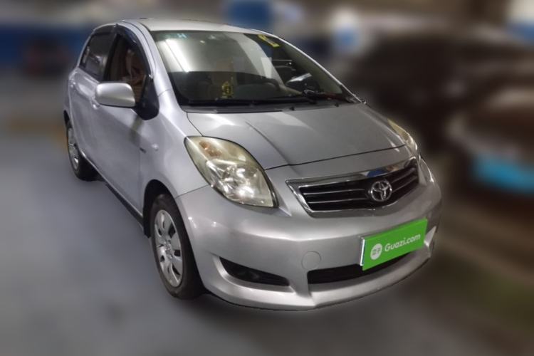 Used Toyota Yaris 2011 1.6E Automatic Charm Edition Front Right 45 Deg