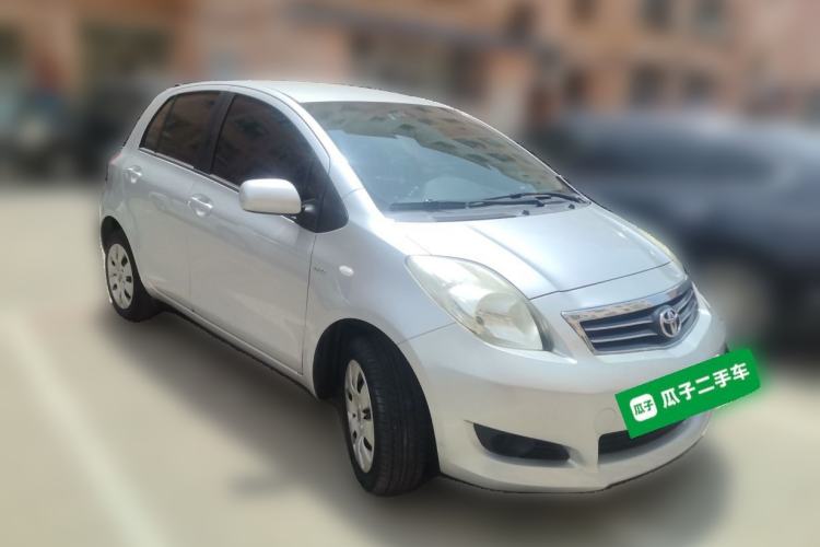 Used Toyota Yaris 2011 1.6E Automatic Charm Edition Front Right 45 Deg