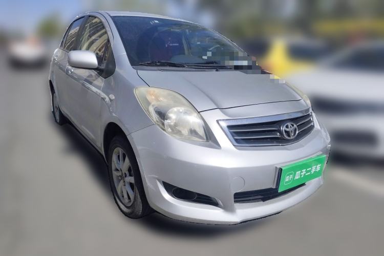 Used Toyota Yaris 2011 1.6E Automatic Charm Edition Front Right 45 Deg
