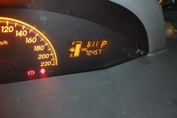 Used Toyota Yaris 2011 1.6E Automatic Charm Edition Odometer Close Up