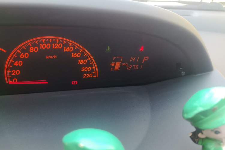 Used Toyota Yaris 2011 1.6E Automatic Charm Edition Odometer Close Up