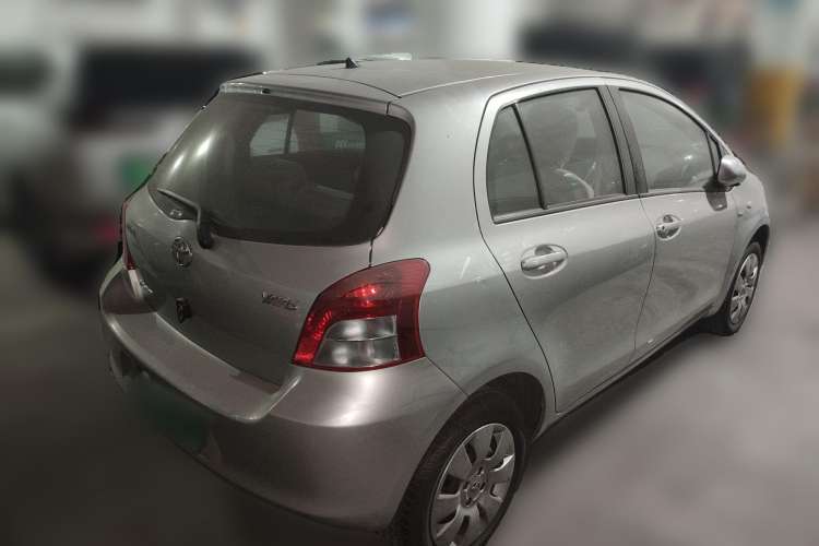Used Toyota Yaris 2011 1.6E Automatic Charm Edition Rear Right 45 Deg