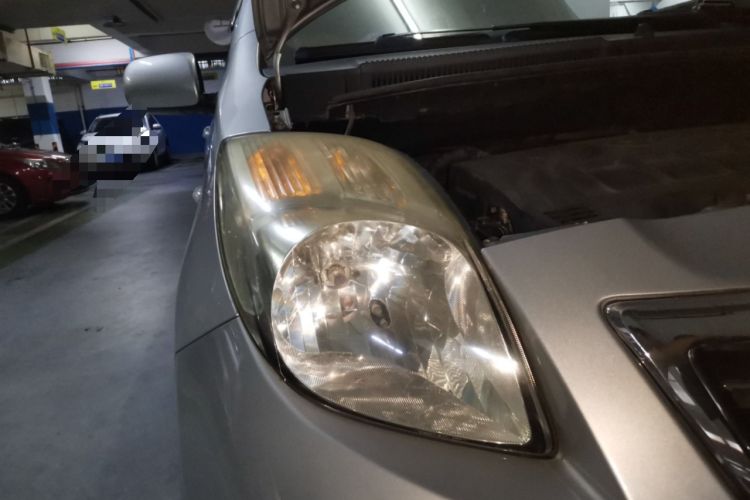 Used Toyota Yaris 2011 1.6E Automatic Charm Edition Right Front Headlight