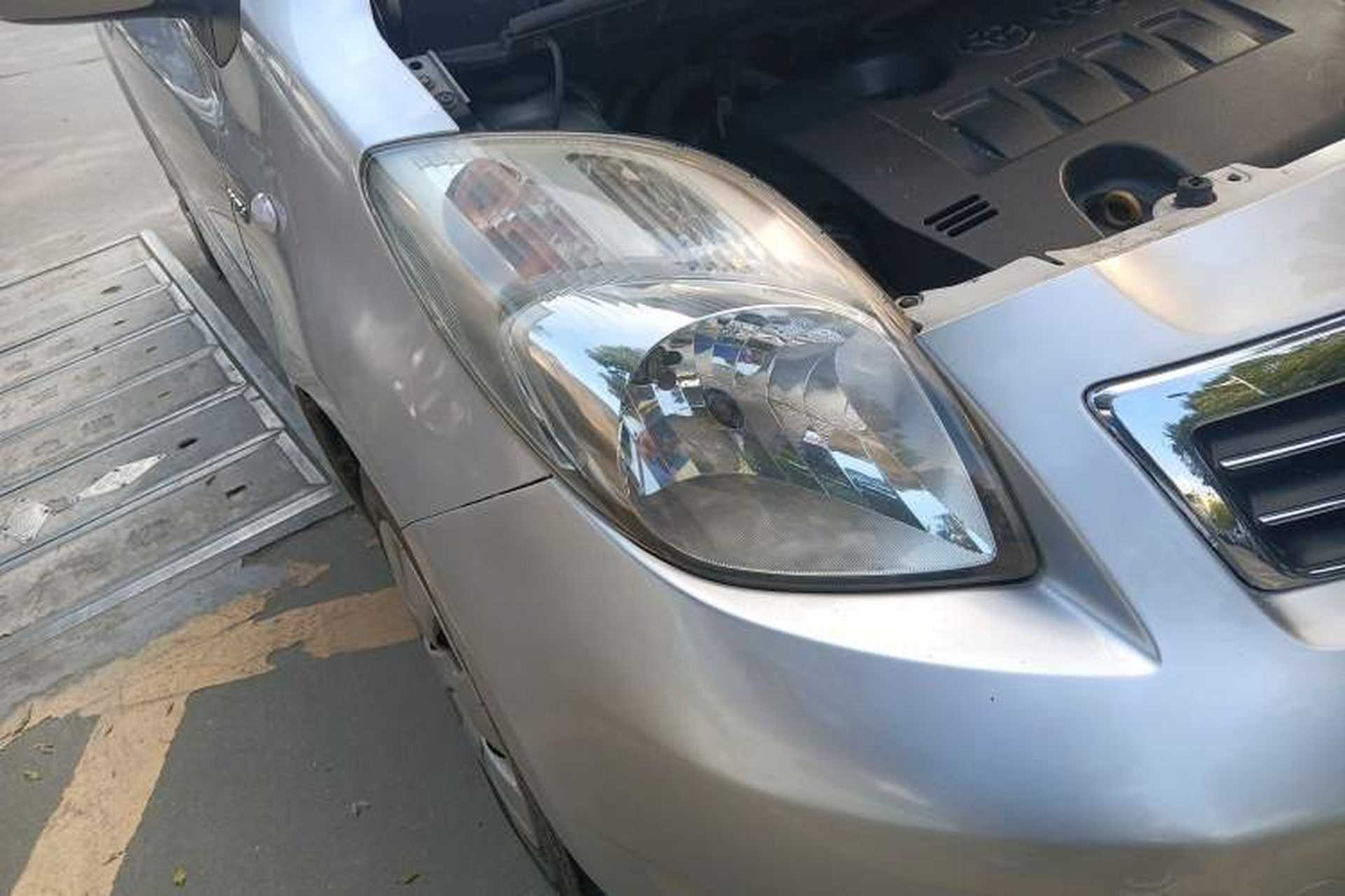 Used Toyota Yaris 2011 1.6E Automatic Charm Edition Right Front Headlight