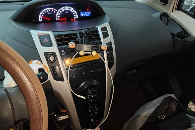 Used Toyota Yaris 2011 1.6E Automatic Charm Edition Audio And AC Panel