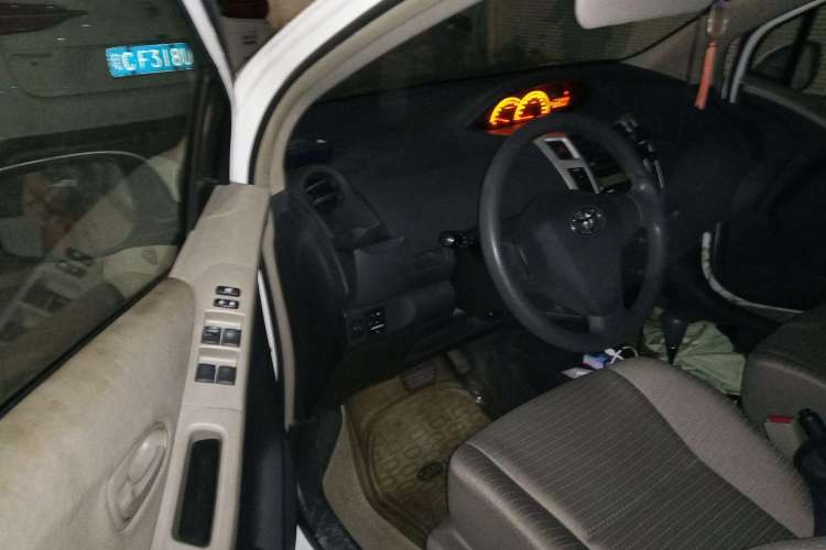 Used Toyota Yaris 2011 1.6E Automatic Charm Edition Driver Seat