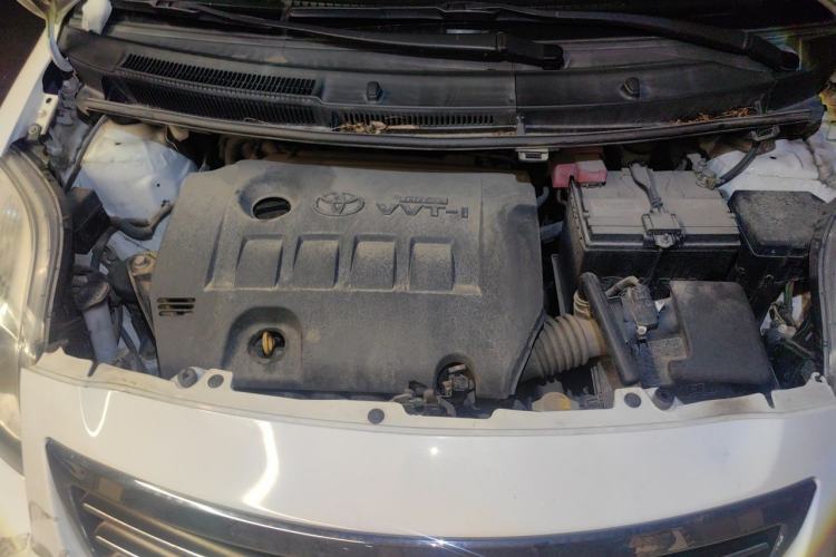 Used Toyota Yaris 2011 1.6E Automatic Charm Edition Engine Bay