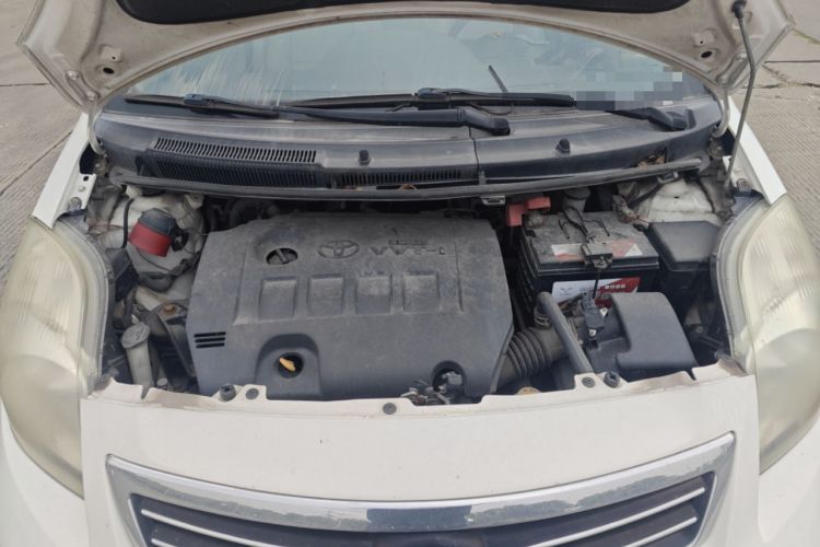 Used Toyota Yaris 2011 1.6E Automatic Charm Edition Engine Bay