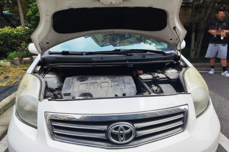 Used Toyota Yaris 2011 1.6E Automatic Charm Edition Engine Bay
