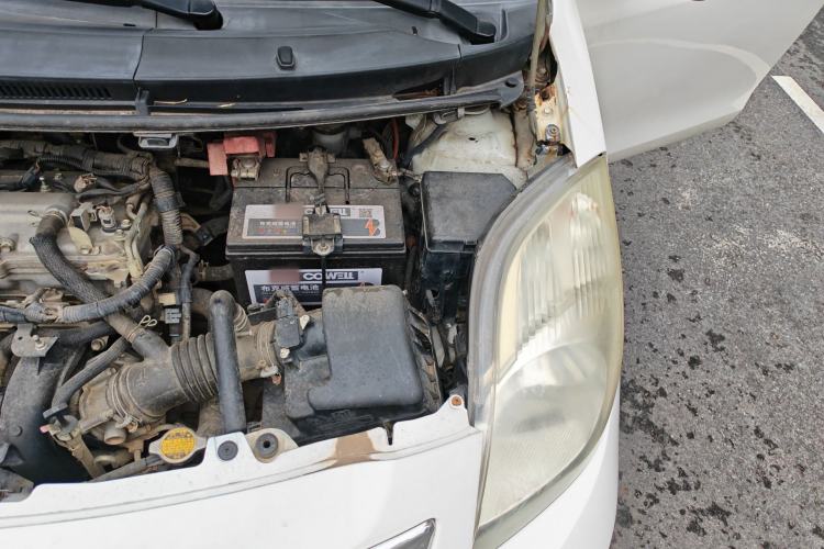 Used Toyota Yaris 2011 1.6E Automatic Charm Edition Engine Bay Left