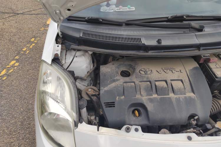 Used Toyota Yaris 2011 1.6E Automatic Charm Edition Engine Bay Right