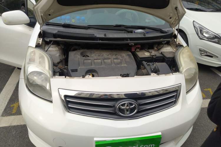 Used Toyota Yaris 2011 1.6E Automatic Charm Edition Engine Bay