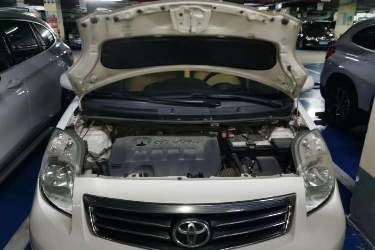 Used Toyota Yaris 2011 1.6E Automatic Charm Edition Engine Bay