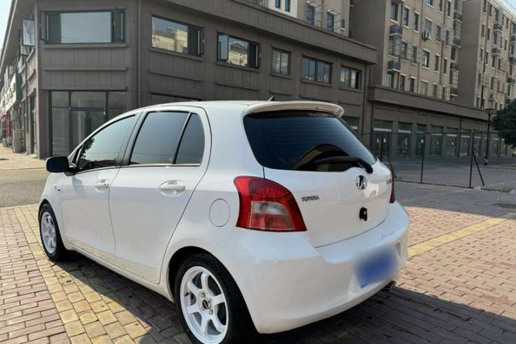 Used Toyota Yaris 2011 1.6E Automatic Charm Edition Exterior 4