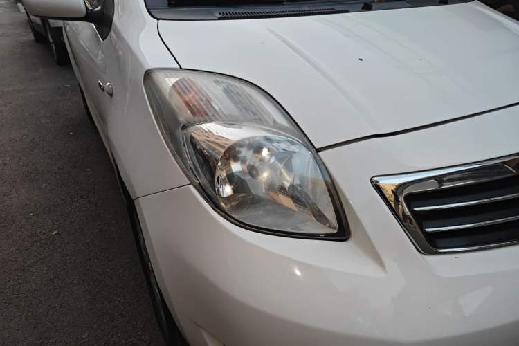 Used Toyota Yaris 2011 1.6E Automatic Charm Edition Exterior 6