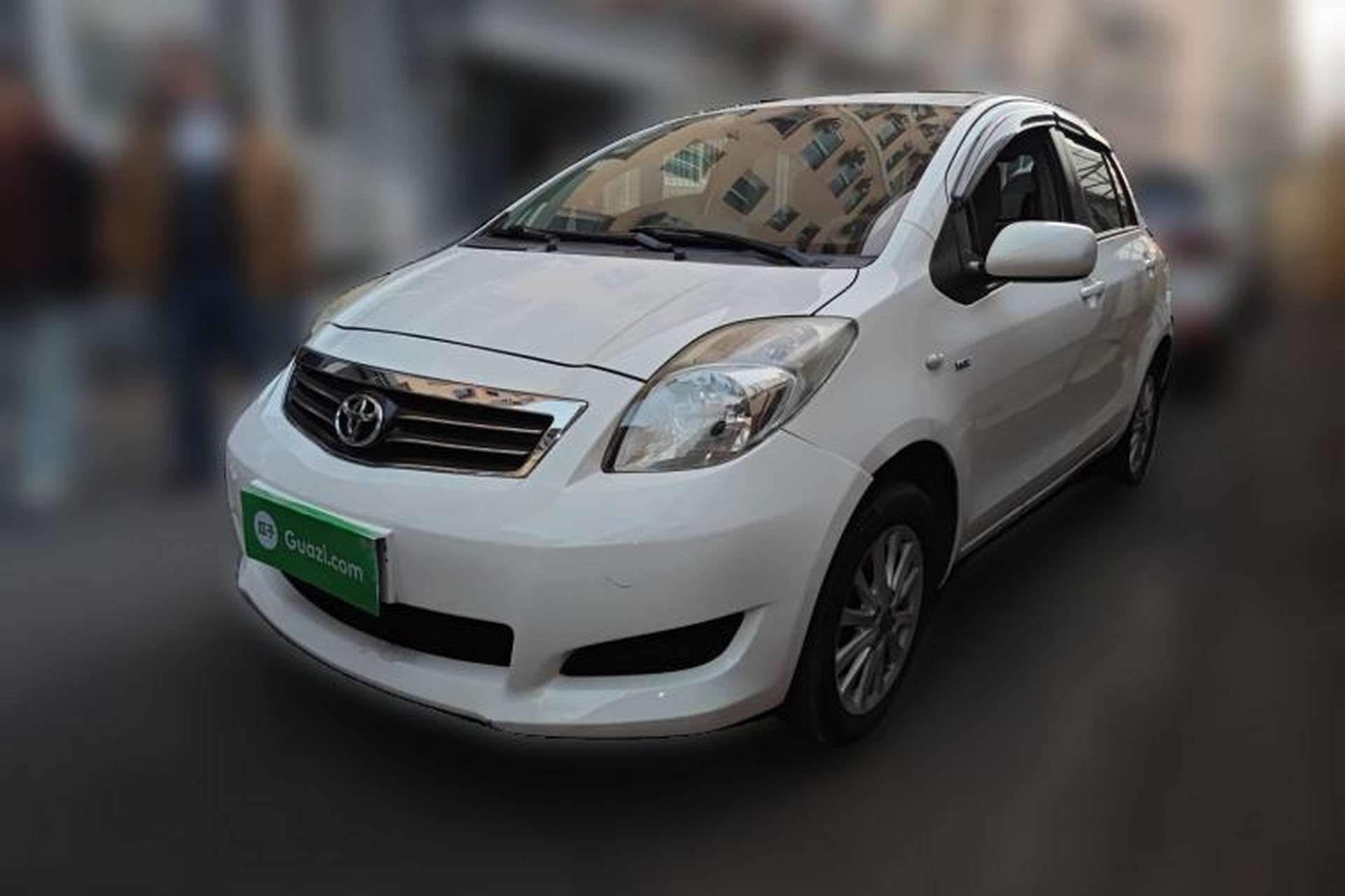 Used Toyota Yaris 2011 1.6E Automatic Charm Edition Front Left 45 Deg