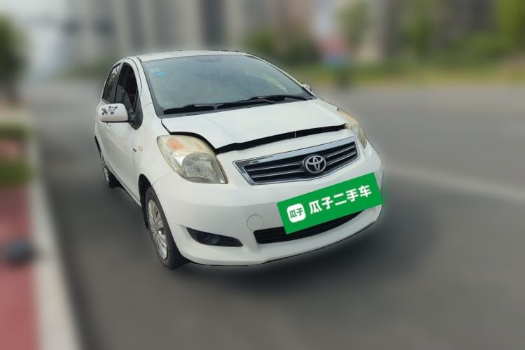 Used Toyota Yaris 2011 1.6E Automatic Charm Edition Front Right 45 Deg