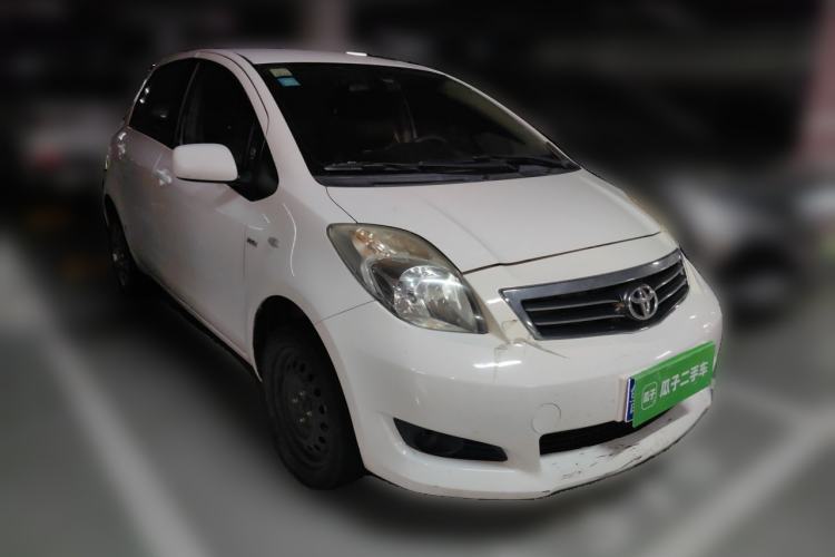 Used Toyota Yaris 2011 1.6E Automatic Charm Edition Front Right 45 Deg