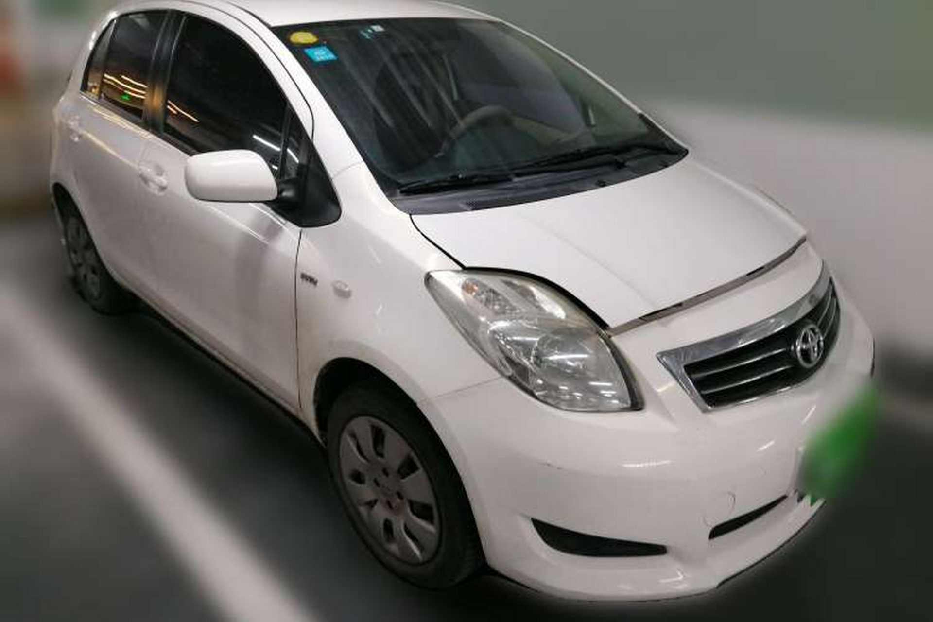 Used Toyota Yaris 2011 1.6E Automatic Charm Edition Front Right 45 Deg