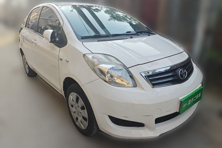 Used Toyota Yaris 2011 1.6E Automatic Charm Edition Front Right 45 Deg